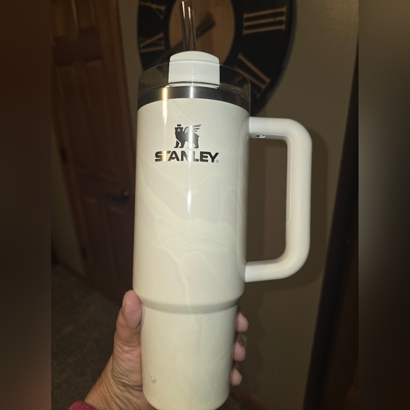Stanley Other - Stanley Calcite Calacatta 30 Oz Quencher New